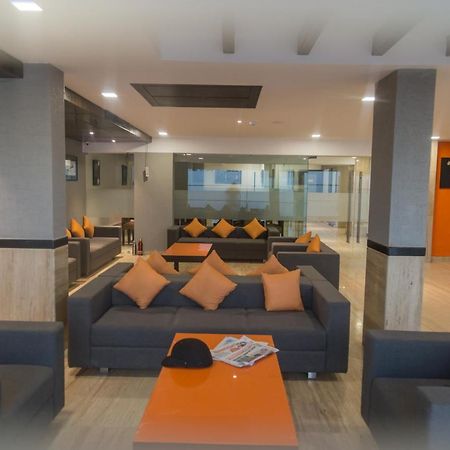 Ahmedabad, Satellite Hotel Exterior foto
